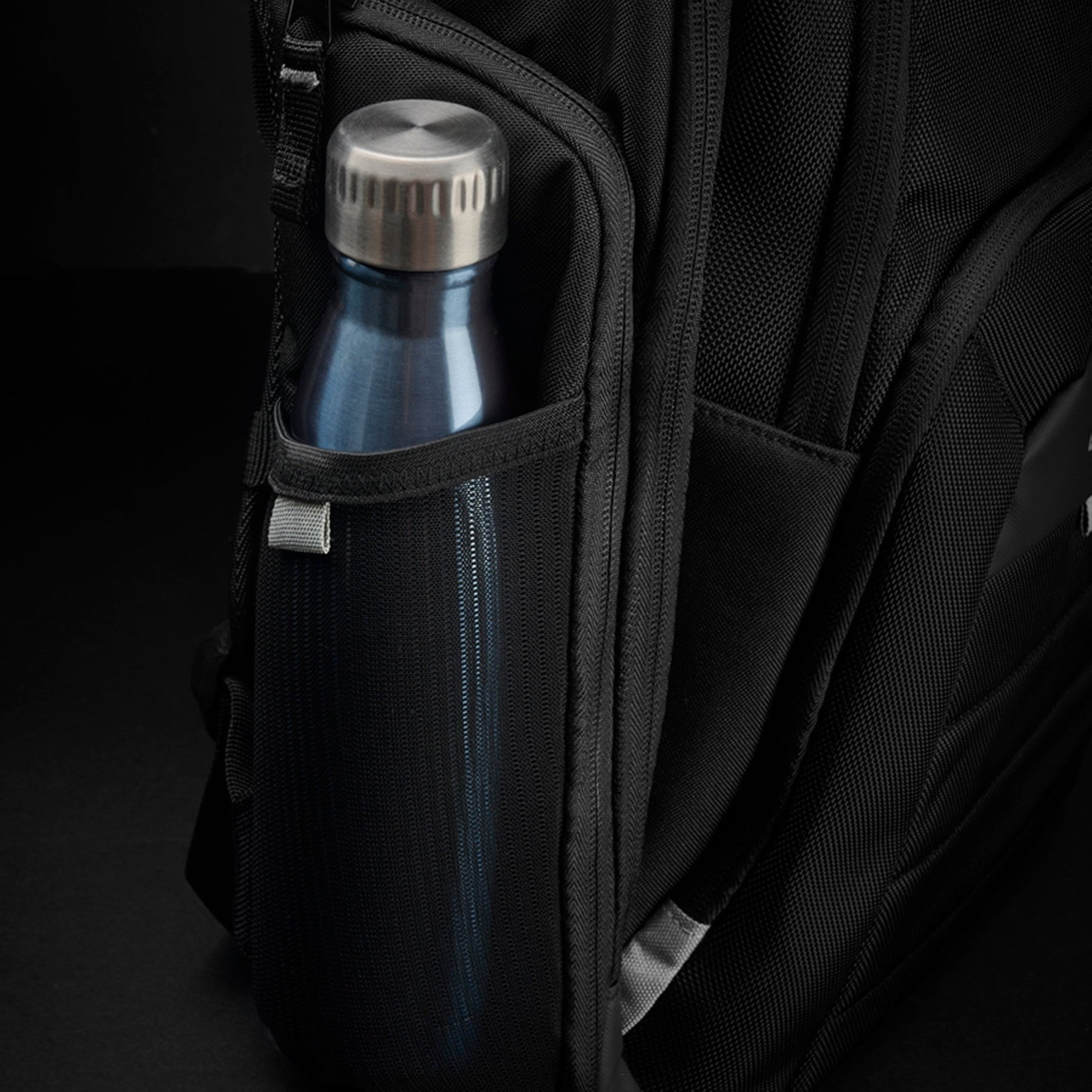 codi tri pak backpack with att leather id Ferretti Pro Sport Pack Laptop Fits Up to 17.3 Laptops, Large Capacity Travel & Work Backpack Trolley Strap, Lockable Zippers & USB Cable Pass-Through : Electronics Look no further than the Codi Carrying Case Ferretti Pro Sport Pack Laptop
